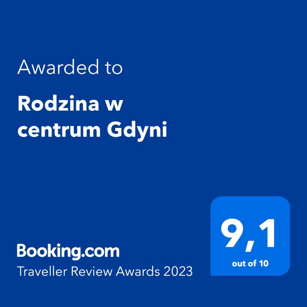 Rodzina W Centrum Gdyni Apartment กดิเนีย ภายนอก รูปภาพ